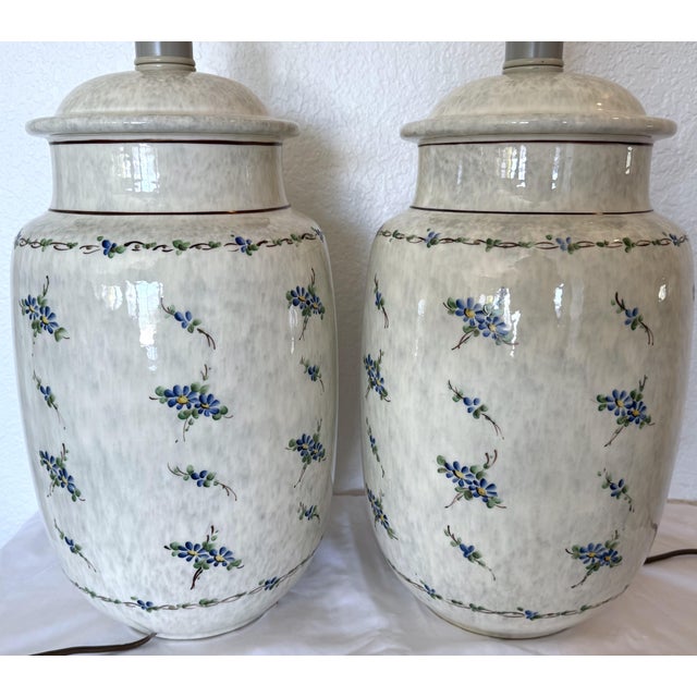 Shabby Chic Vintage 1970s Blue and Beige Cottage Chic Ceramic Ginger Jar Table Lamps - a Pair For Sale - Image 3 of 8