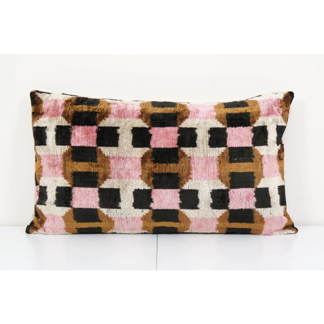 1960s Silk Pink Ikat Velvet Pillow Cover For Sale - Image 5 of 5