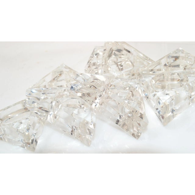 Transparent 1970s Mid-Century Triangle Acrylic Napkin Rings Tableware - Set of 8 For Sale - Image 8 of 13