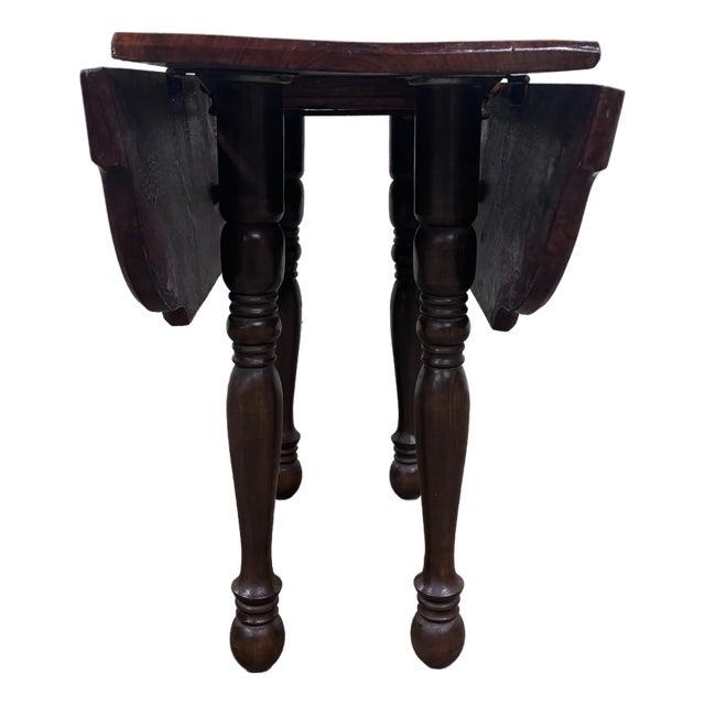 Antique 19th Century Walnut Pembroke Drop Leaf Table For Sale