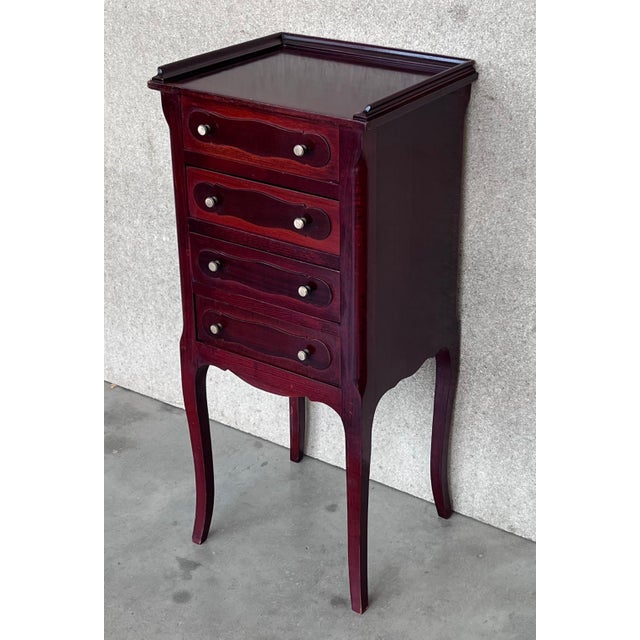 Early 20th Century Pair of Italian Louis XV Style Mahogany Nightstand or End Side Tables For Sale - Image 17 of 18