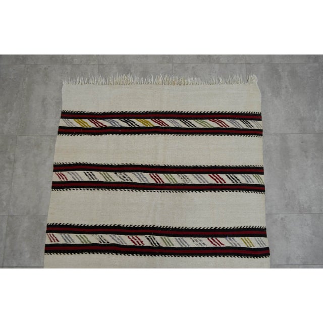 Vintage Natural Stripe Turkish Cotton Kilim Rug - 4′3″ × 8′ For Sale - Image 6 of 9