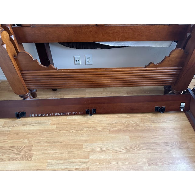 Martha Stewart for Bernhardt Furniture Seal Harbor Queen Size Mahogany/Cherry Four Poster Bed For Sale In Miami - Image 6 of 11