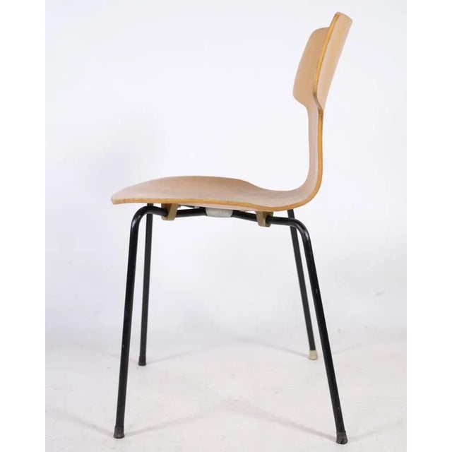 Model 3103 T-Chair in Oak by Arne Jacobsen for Fritz Hansen, 1960s, Set of 4 For Sale - Image 9 of 12