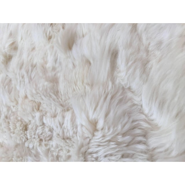 Vintage Shaggy Sheepskin Bed Throw or Rug | New Zealand Natural Ivory White 1970 For Sale - Image 4 of 9