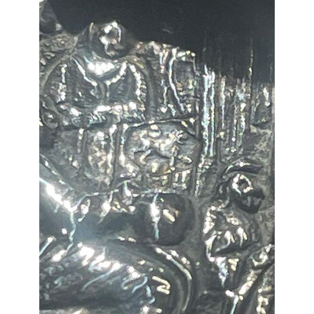 Dutch Silver Decorative Box with Scene of 17th-Century Dutch Flagships, 1926 For Sale - Image 12 of 15