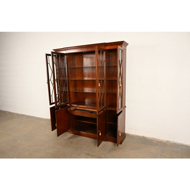Baker Furniture Historic Charleston Georgian Inlaid Mahogany Breakfront Bookcase Cabinet For Sale In South Bend - Image 6 of 17