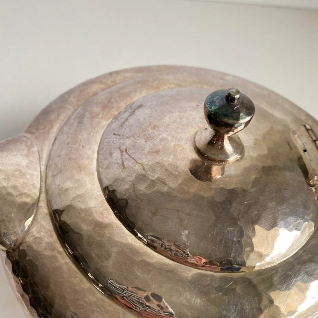 Vintage Art Deco Derby Silver Plate Co Hammered Teapot For Sale - Image 4 of 10