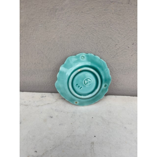 Rustic German Green Majolica Leaf Butter Pat Villeroy Boch Circa 1890 For Sale - Image 3 of 3