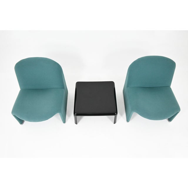 Metal Alky Chairs and Table by Giancarlo Piretti for Anonyma Castelli, 1970s, Set of 3 For Sale - Image 7 of 10