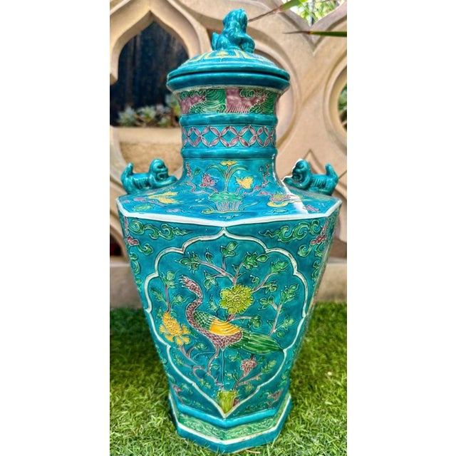 Rare Pair of Chinese Turquoise-Ground Fahua Ware Octagonal Lidded Vases, Ming For Sale - Image 11 of 18