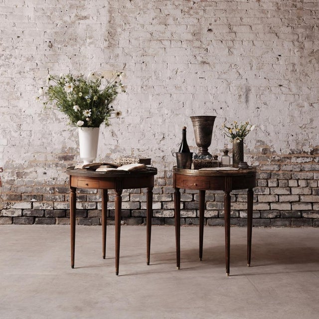 Brown 20th Century Louis XVI Bouillotte Table (Set of 2) For Sale - Image 8 of 8