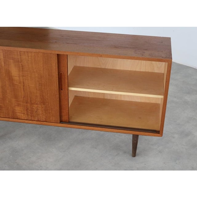 Vintage Sideboard from Hundevad, 1960s For Sale - Image 6 of 8
