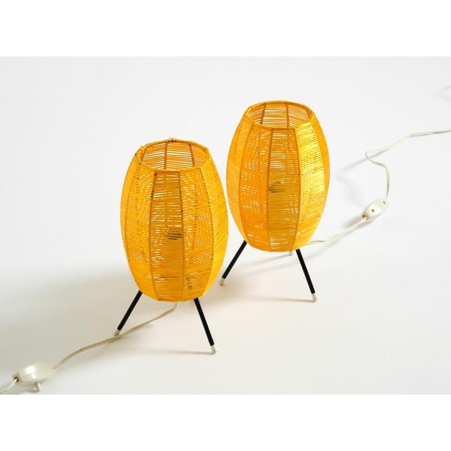 Mid-Century Modern Tripod Raffia Table Lamps, 1950s, Set of 2 For Sale - Image 4 of 18