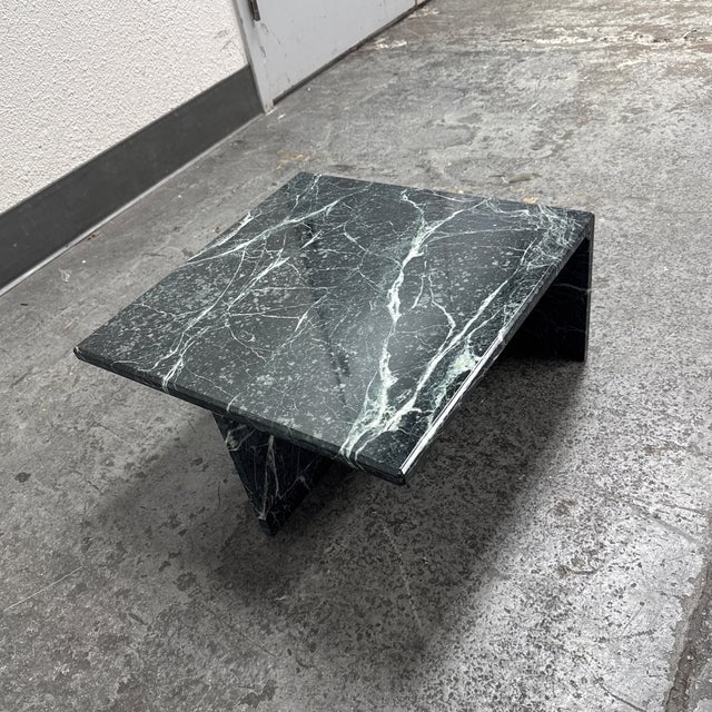 Late 20th Century Italian Marble Waterfall Edge Square Side Table For Sale - Image 5 of 12