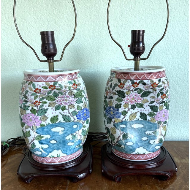 Mid 20th Century Pair of Asian Floral Motif Pottery Lamps For Sale - Image 4 of 10