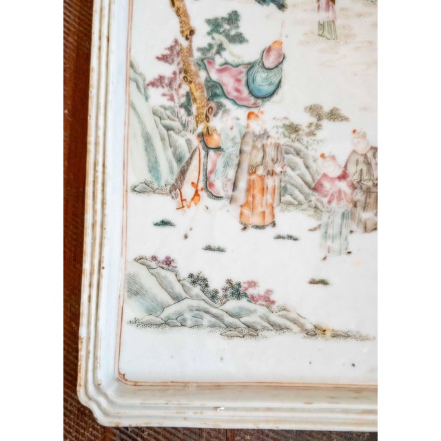 19th Century Chinese Porcelain Tray in Famille Rose Palette, Probably Daoguang Period For Sale - Image 10 of 18