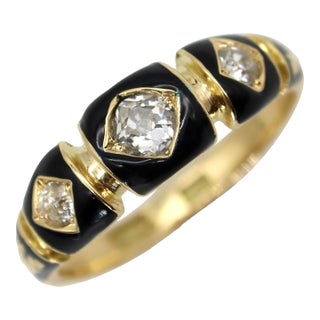 Late 19th Century Victorian 18k Gold Enamel and Old Mine Cut Diamond Mourning Ring, Size 6.75 For Sale