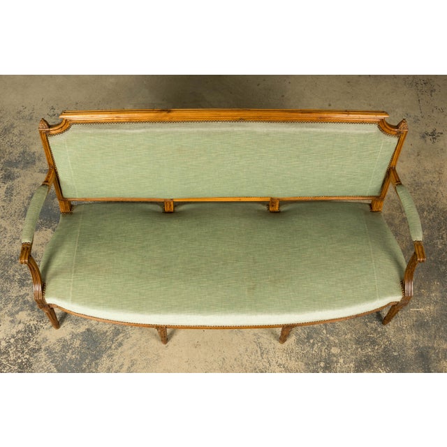French 18th Century French Louis XVI Walnut Settee With Celadon Velvet For Sale - Image 3 of 18