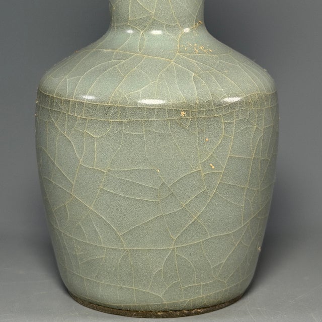 Antique Chinese Guan‑Style Crackle Glaze Vase For Sale - Image 4 of 7