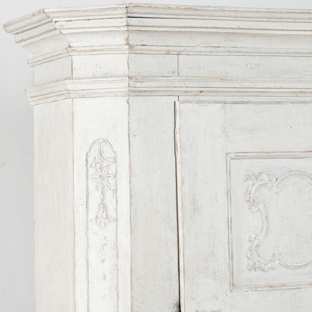 Early 19th Century Swedish White Painted Oak Single Door Armoire For Sale - Image 4 of 13