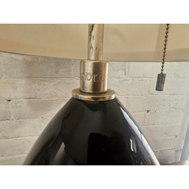 Mottega Purple & Lucite Double Socket Lamp For Sale In Providence - Image 6 of 8