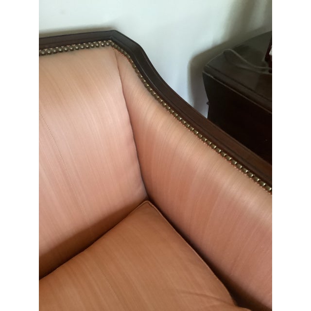 1970s Vintage Lammerts Louis XV Adapted Peach Silk Damask Sofa, Excellent Condition For Sale - Image 5 of 11