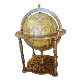 Vintage 1950s Zodiac Globe Bar For Sale