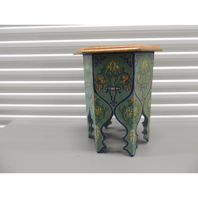 1990s Moroccan Blue & Green Painted Moorish Hexagonal Drinks Table For Sale - Image 5 of 7
