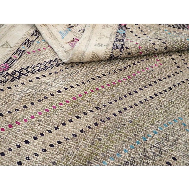 Mid-20th Century Handmade Turkish Flatweave Small Room Size Carpet For Sale - Image 10 of 10