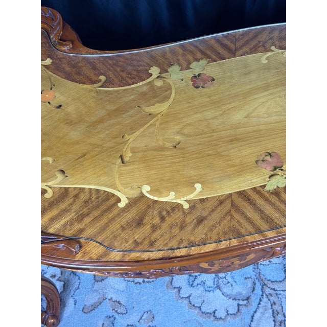 Mid 19th Century Vintage French Provincial Marquetry Inlay Serpentine Kidney Coffee Table With Glass Top For Sale - Image 5 of 12