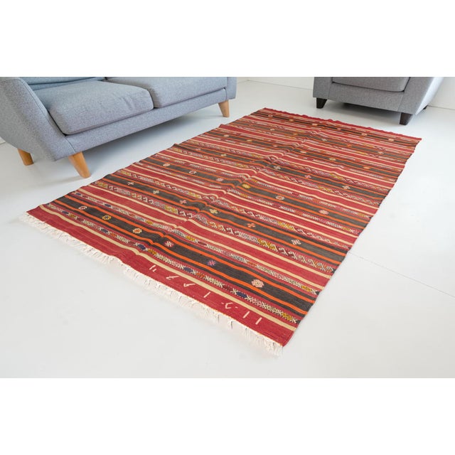 Turkish Mid 20th Century Traditional Patterned Kilim Kilim For Sale - Image 3 of 11