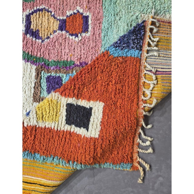 Cream Moroccan Color-Block Patchwork Design Rug - 9.4 X 5.9 Ft For Sale - Image 8 of 8