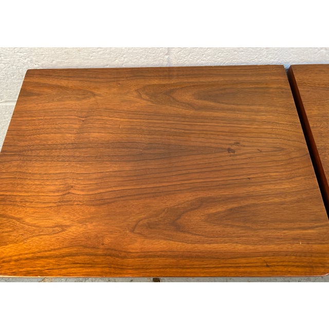Mid-Century Modern Walnut & Brass Nightstands Attributed to Young Manufacturing For Sale - Image 16 of 18