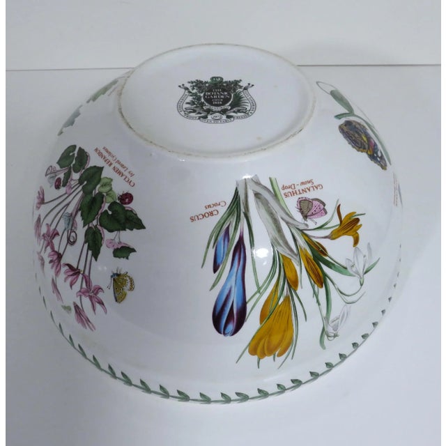 White Portmeirion Botanic Serving Bowl For Sale - Image 8 of 9