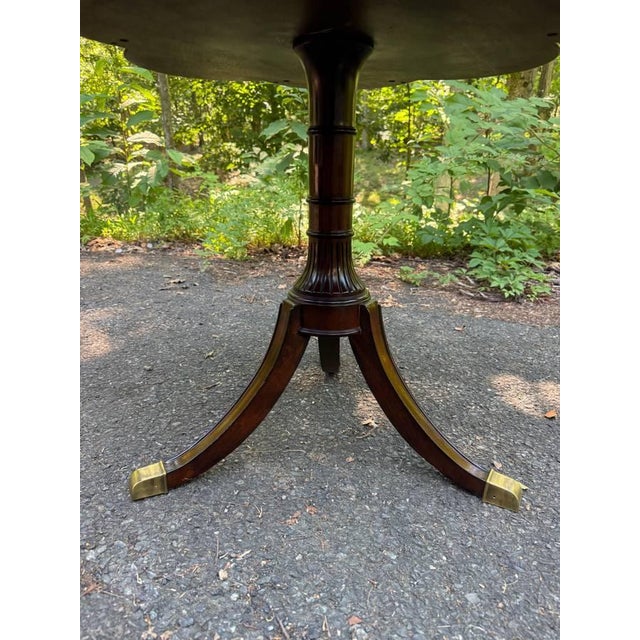 Late 20th Century Vintage Ducan Phyfe Georgian Style Clover-Shaped Top Mahogany Pedestal Drum Side Table For Sale - Image 5 of 15