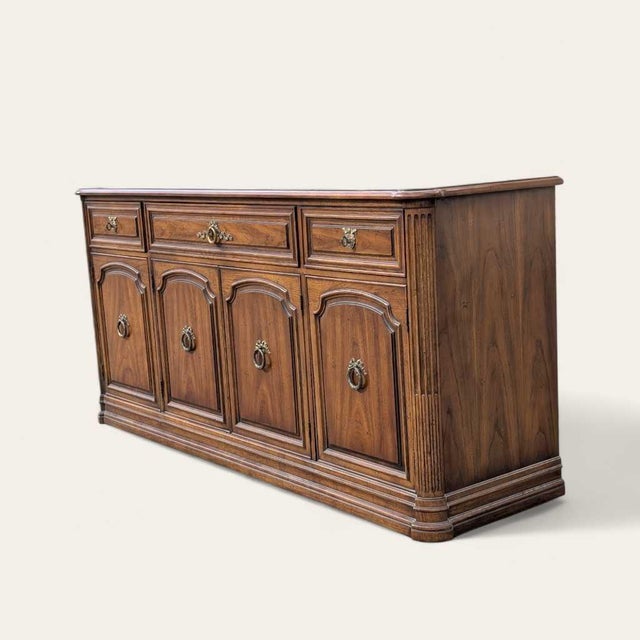 Henredon 1970s Credenza – Traditional Walnut Sideboard With Brass Pulls & Adjustable Shelving, 66” Vintage Cabinet For Sale - Image 14 of 18