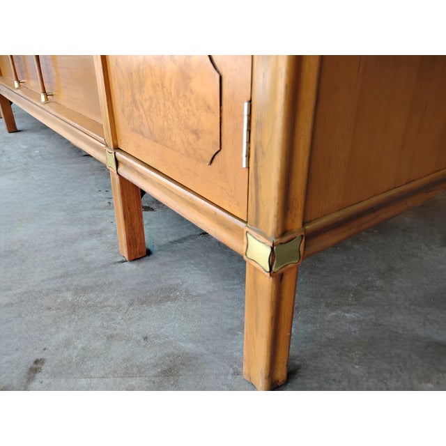 Burnt Umber Mid 20th Century Thomasville Tamerlane Burlwood Dresser Credenza Sideboard Bedroom Furniture For Sale - Image 8 of 14