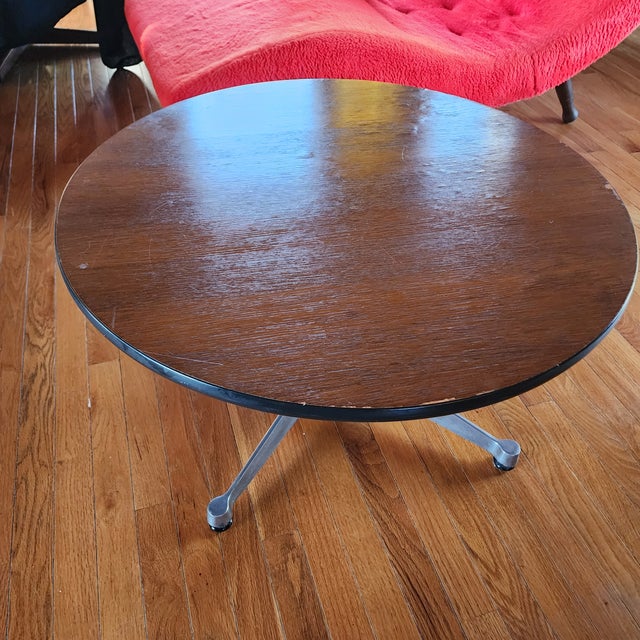 Herman Miller 1960s Herman Miller Eames Round Walnut Coffee Table With Aluminum Base – Mid-Century Modern For Sale - Image 4 of 13