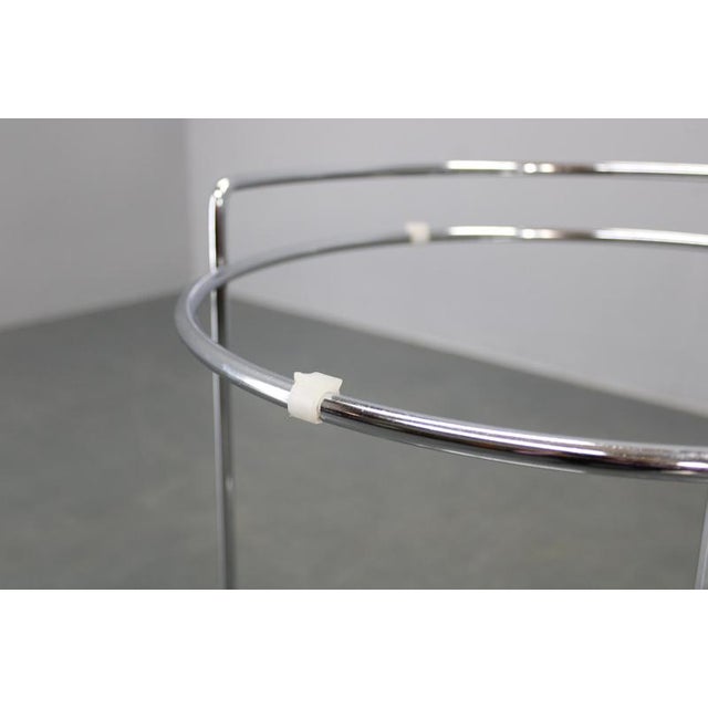 1980s Mid-Century Round Serving Table in Chrome and Glass, Italy, 1980s For Sale - Image 5 of 9