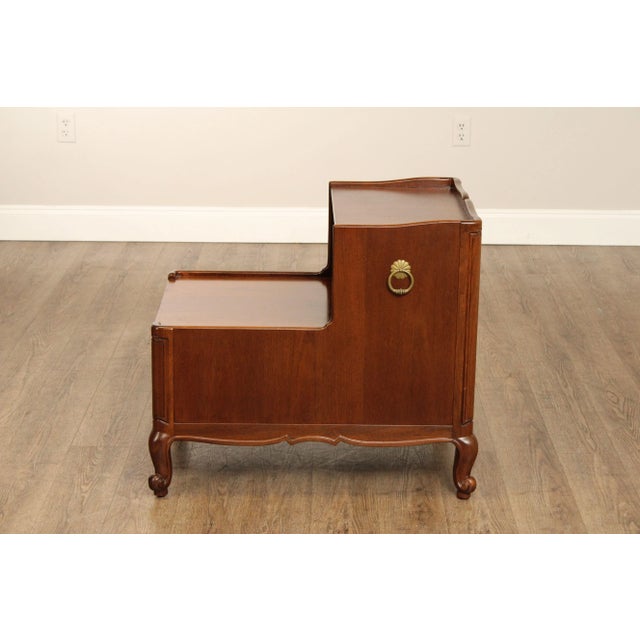 Heritage Henredon Vintage French Louis XV Style Pair of Walnut Two-Tier Side Tables For Sale - Image 12 of 12