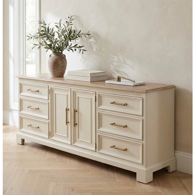 Beautiful vintage Drexel Heritage piece from the Tryon Manor Collection, professionally restored and refinished to give it...