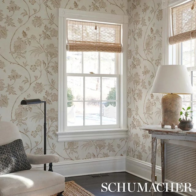 Not Yet Made - Made To Order Sample - Schumacher x Mark D. Sikes Chinoiserie Vine Wallpaper in Neutral For Sale - Image 5 of 6