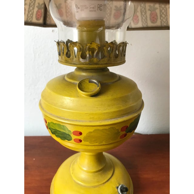This darling vintage lamp gives us cottagecore vibes.! The perfect for any maximalist room. Converted from oil to electric.