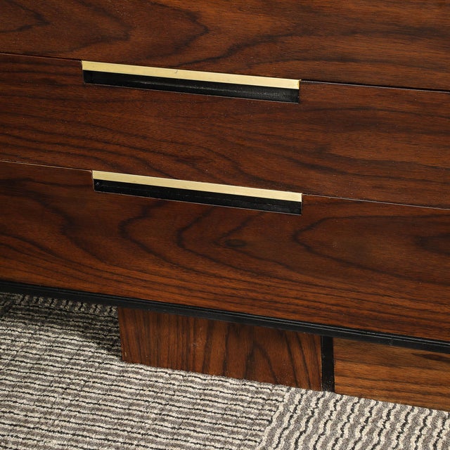 1950s Important Mid-Century Vladimir Kagan Rosewood Chest of Drawers W/ Brass Hardware For Sale - Image 10 of 11