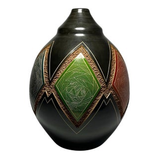Romeo Gallegos Nicaraguan Latin American Handmade Studio Pottery Vase For Sale