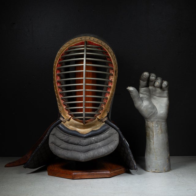 Vintage KuSakura Japanese Kendo Armor Mask c.1960-1980 For Sale In San Francisco - Image 6 of 9