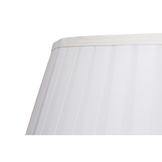 Mid Century Modern Lucite Table Lamps, a Pair For Sale - Image 4 of 8