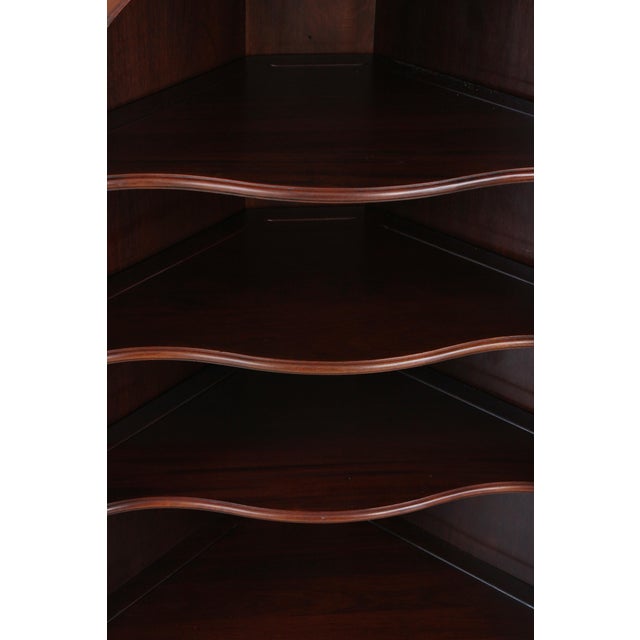 1980s Stickley Chippendale Mahogany Corner China Cabinet For Sale - Image 5 of 16