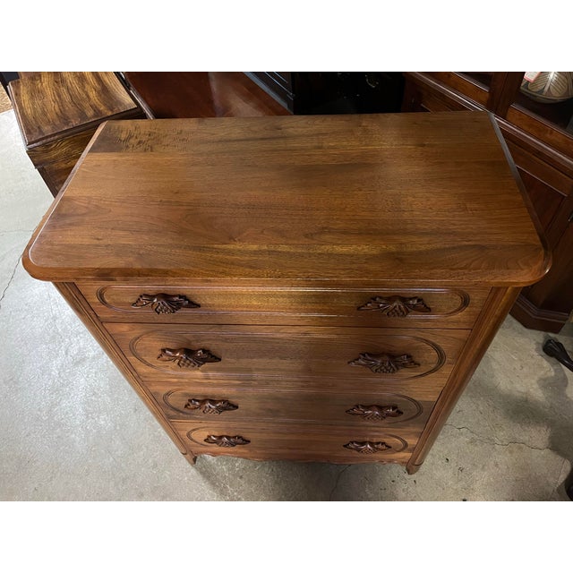 Brown Mid 20th Century Davis Cabinet Company Chest of Drawers For Sale - Image 8 of 9